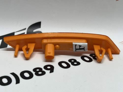 Катафот у передній бампер правий Chevrolet Equinox 2022- 2024 (84904061), аналог