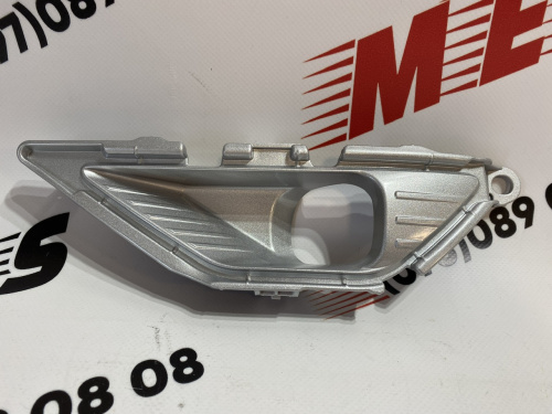 Рамка противотуманной фары левая Mitsubishi Outlander 2023-(6400j965HA), аналог