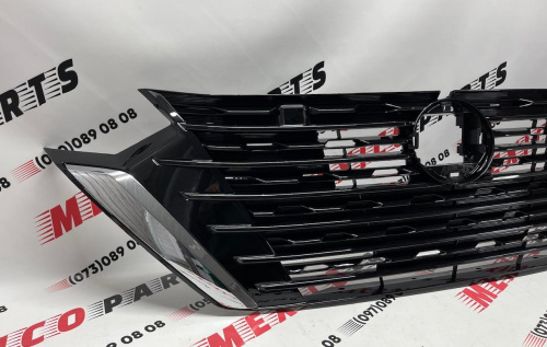 Решітка радіатора SL Nissan Sentra 2024+, аналог