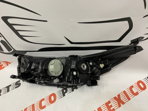 Фара права світла Toyota Highlander 2014-2016( 811100E180), аналог