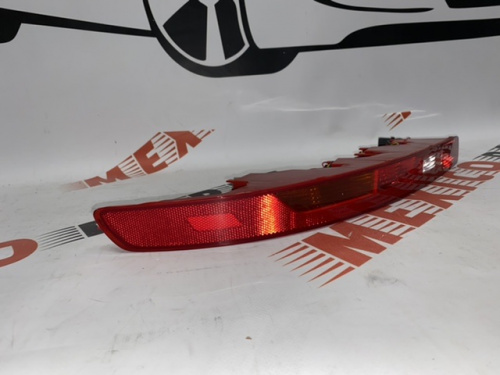 Катафот заднього бампера лівий AUDI Q7 2010-2015 (4L0945095A), аналог