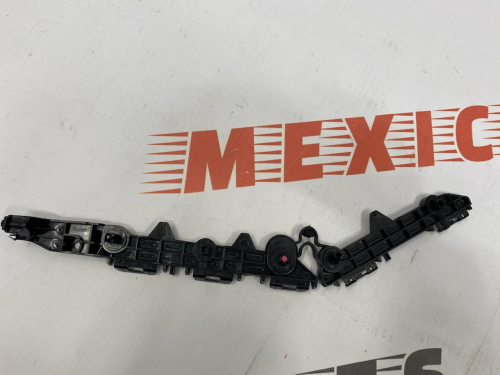 Кріплення заднього бампера ліве Toyota RAV4 2019-2021 (52156-0R070), аналог