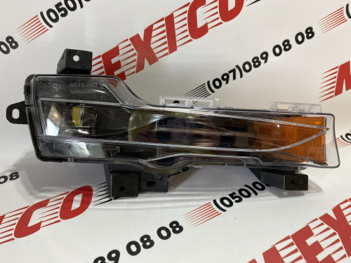 Протитуманна фара права з лінзою USA  оригінал Tesla Model 3 2017-2023 (1077392-00-F)