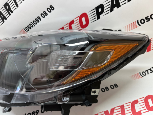 Фара ліва чорна Mazda CX5 2014-2017, аналог