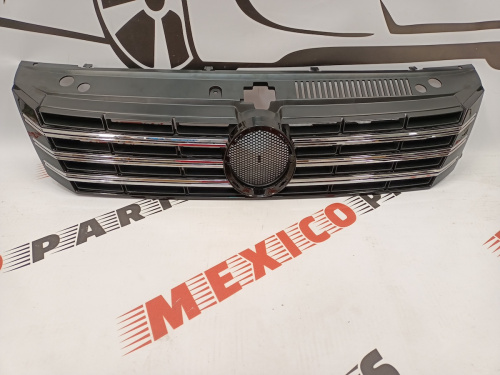 Решётка радиатора Volkswagen Passat B7 2012-2015 (561853651COQE), аналог