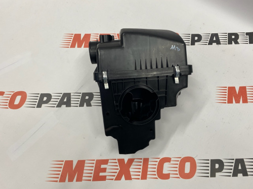 Корпус повітряного фільтру 2.0 у зборі Mazda 3 2013-2018 (PE01133AX), аналог
