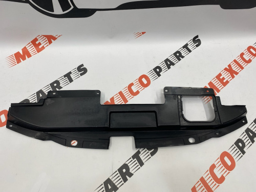 Накладка на панель радиатора (замка капота) Nissan Murano 2015-2018 (620785AA0A), аналог