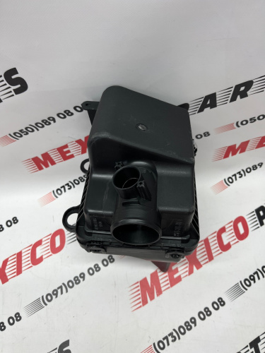 Корпус повітряного фільтру 1,5 Mazda 3 2020- , аналог