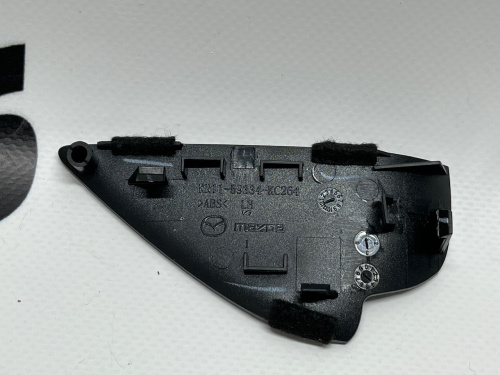 Заглушка внутрішня дверної ручки ліва Mazda CX-5 2014-2017 (KD455933402), аналог