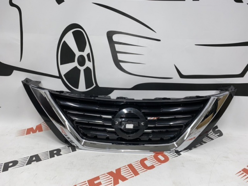 Решетка радиатора Nissan Altima 2016-2018 (62310-9HS1A), аналог