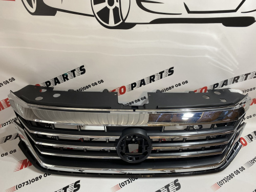Решітка радіатора Passat B9 2019-(561853651BDZLL), аналог