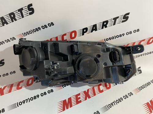 Фара ксенон с лампочкой левая и правая комплект Volkswagen Passat B8 2016-2018 (561941773A), аналог
