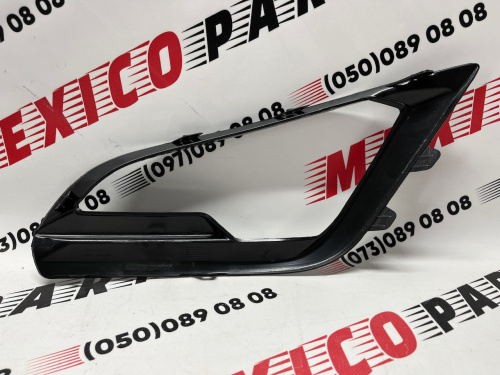 Рамка протитуманної фари права Ford EcoSport 2018-2021 (GN1Z15266BC), аналог