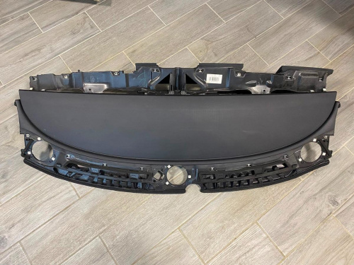 Панель- торпеда Tesla Model Y 2020-2024 (1083401-05-J)