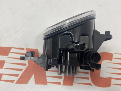Противотуманная фара правая LED Nissan Murano 2015-2018 (26150-6CA0A), аналог