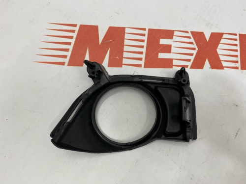 Рамка протитуманної фари ліва Toyota Highlander 2014-2016 (81482-0E160 ), аналог