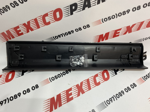 Накладка на двері задня ліва Mazda CX-5 2022- (KB7W51RD0D), аналог