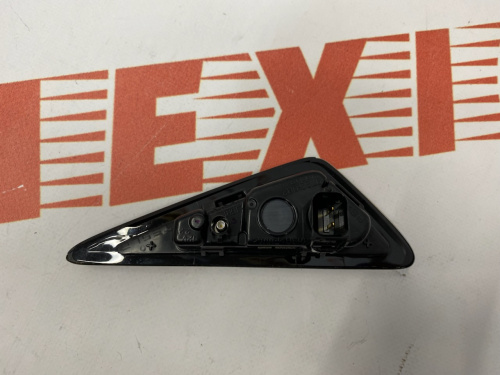 Вказівник повороту правий з камерою оригінал Б/В Tesla Model X/S 2017-2020 (103443500b )