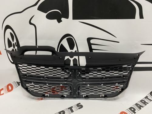 Решетка черная матовая с хромом  Dodge Journey 2015-2018 (1SU84SZ0AC), аналог