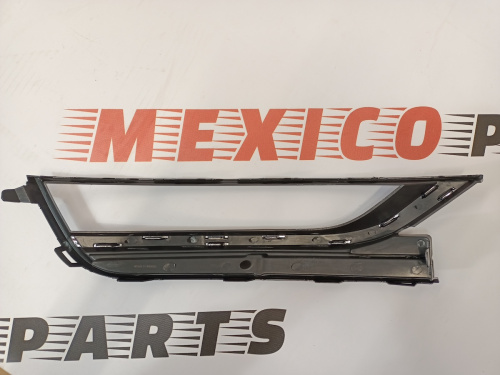 Рамка противотуманной фары левая Volkswagen Passat B7 2012-2015 (561853665A9B9), аналог