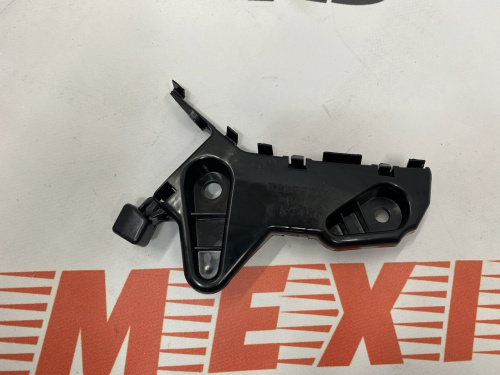 Кріплення переднього бампера праве Mazda 3 2019-2021 (BCKN500t1), аналог