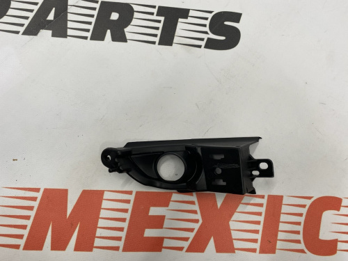 Рамка протитуманної фари ліва Mazda CX5 2017-2020, аналог