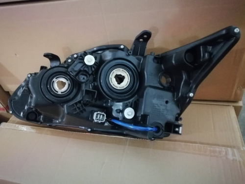 Фара правая Lexus CT200 2015-2019 (81130-76012), аналог