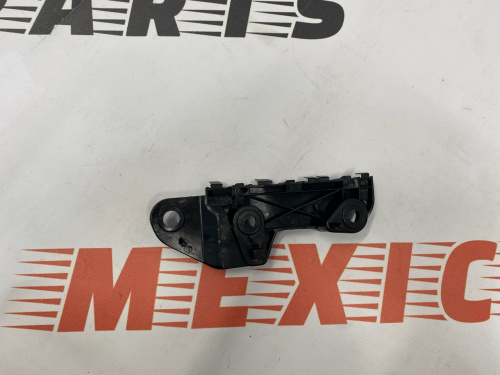 Кріплення переднього бампера ліве маленьке Mazda CX-5 2011-2016 (KD45500U1C), аналог