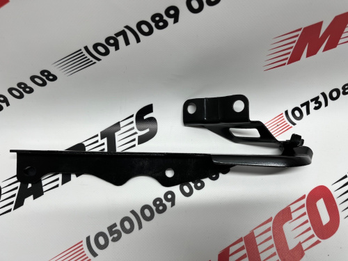 Петля капота ліва Mazda CX5 2017-2020 (	KB7W52420) , оригінал