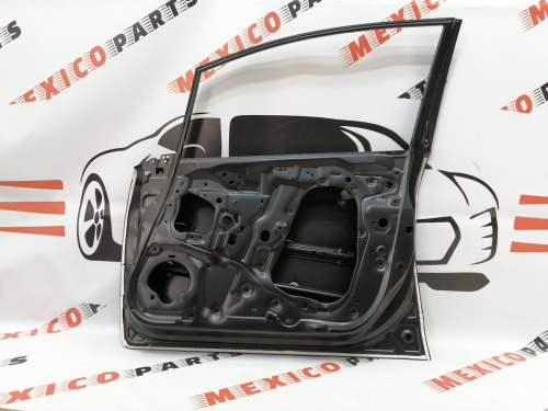 Двері передні праві Honda Fit 2008-2013 (67010-TK6-305ZZ), аналог