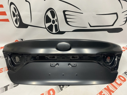 Кришка багажника USA Toyota Camry 2015-2017 (6440106A40), аналог
