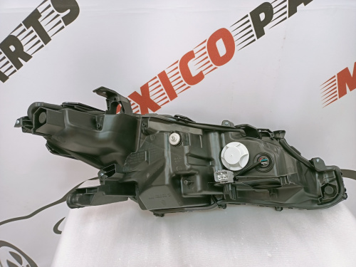 Фара ліва  LED Toyota Camry 2018-2020 (81150-06D70), аналог