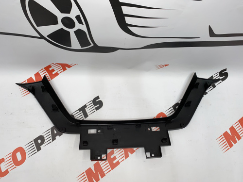 Накладка переднего бампера под решетку Nissan X-Trail(Rogue) 2017-2020 (622786FL0A), аналог