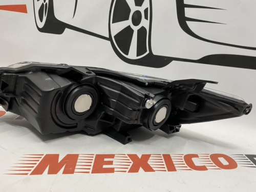 Фара права чорна компл. LE USA Toyota Camry 2015-2017 (81110-06C70), аналог