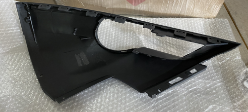 Решітка переднього бампера нижня ліва AUDI Q7 2010-2015 (4L0807061C), аналог