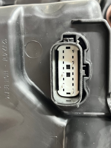 Фара права LED Ford Maverick 2022-2024 (NZ6Z13008B), аналог