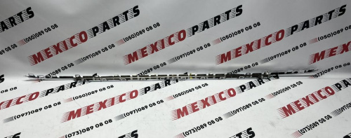 Хром заднего бампера центральный USA Volkswagen Tiguan 2017-2020 (5NN8538352ZZ), аналог
