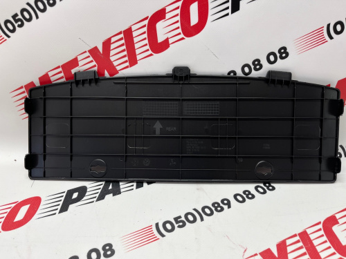 Заглушка фаркопа Tesla Model 3 2017-2020 (1135412-00-A), аналог