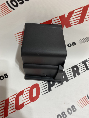 Накладка на передню арку нижня ліва Mazda CX-5 2022- (KPF151W80), аналог