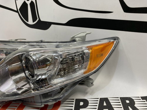 Фара ліва біла USA Toyota Camry 2012-2014 (81150-06470), аналог