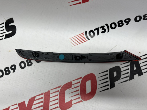 Катафот заднего бампера правый Passat B9 2019- (561945106B), аналог