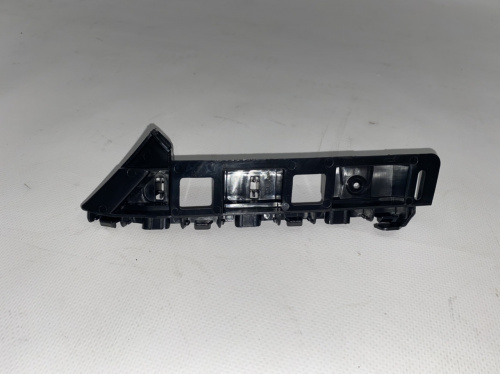 Крепление переднего бампера левое Volkswagen Passat B7 2012-2015 (561807183A), аналог