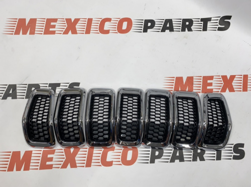 Хром кільця решітки радіатора Jeep Cherokee KL 2014-2018 (68303626AC), аналог