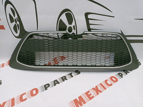 Решітка переднього бампера сіра комплектація LE  Toyota Corolla 2020-2023 (53102-02290C), аналог