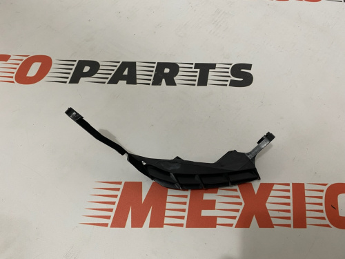 Кріплення заднього бампера праве під ліхтарем Toyota RAV4 2019-2021 (52562-0R070), аналог