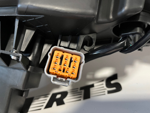 Фара права Mitsubishi  ASX 2020- (8301D640), аналог