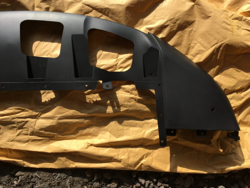 Губа  переднього бампера Tesla Model X 2015-2020 (103483300e)