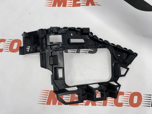 Крепление заднего бампера правое Volkswagen Touareg  2010-2014 (7P6807376B), аналог