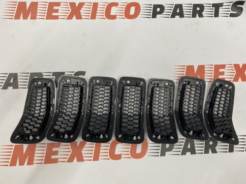 Хром кільця решітки радіатора Jeep Cherokee KL 2014-2018 (68303626AC), аналог