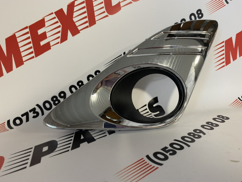 Рамка протитуманної фари ліва LE Toyota Camry 2012-2014 (5212706310 ), аналог
